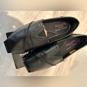 Sketchers Kincaid II slip on shoes